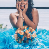 Foto-y-Video-para-Quinceañera-en-Reno-Azul-Manos-Cara-Tahoe